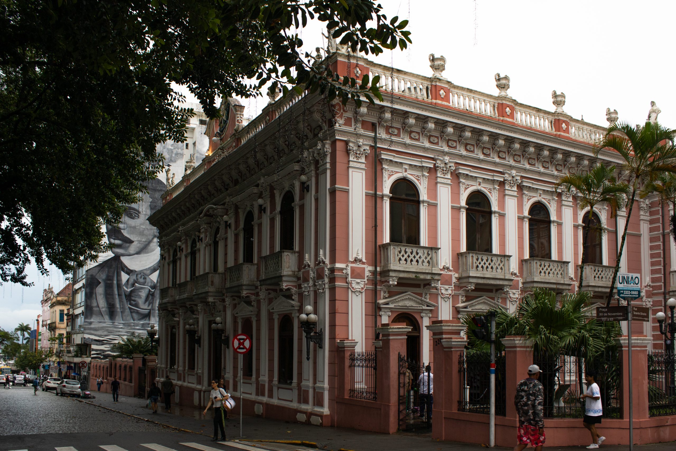 Sombras do Palácio