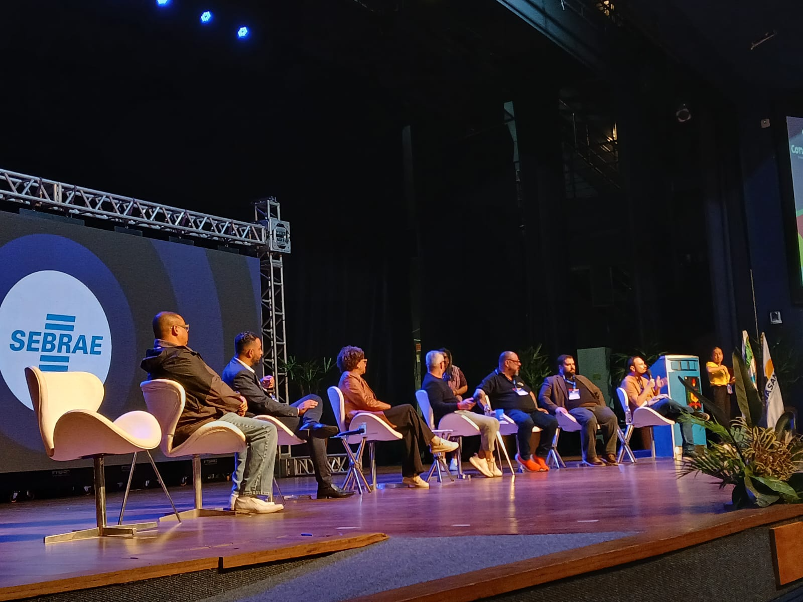 Resistência, musicalidade e cidadania: “Experimenta” da UFSC trouxe mesa redonda sobre samba e carnaval no Brasil
