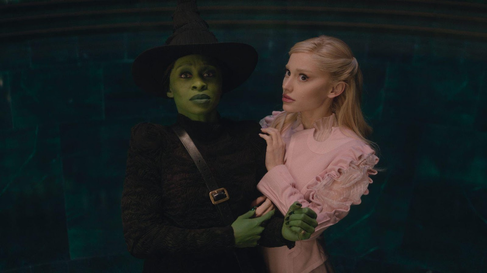 Pálido e sem inspiração, “Wicked” é conjunto das piores tendências do cinema atual