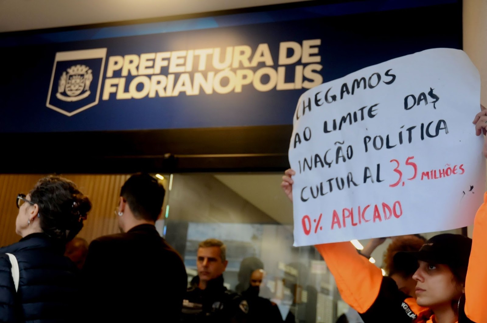 Prefeitura de Florianópolis pode ser impedida de receber recursos da Política Nacional Aldir Blanc